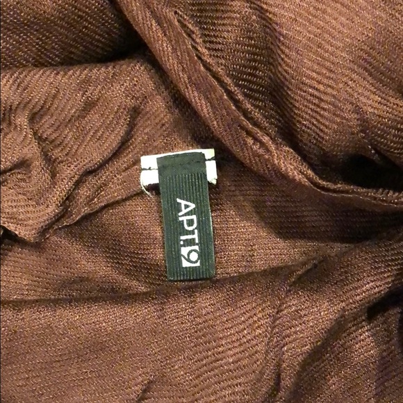 Brown Scarf by APT. 9 - Picture 2 of 2